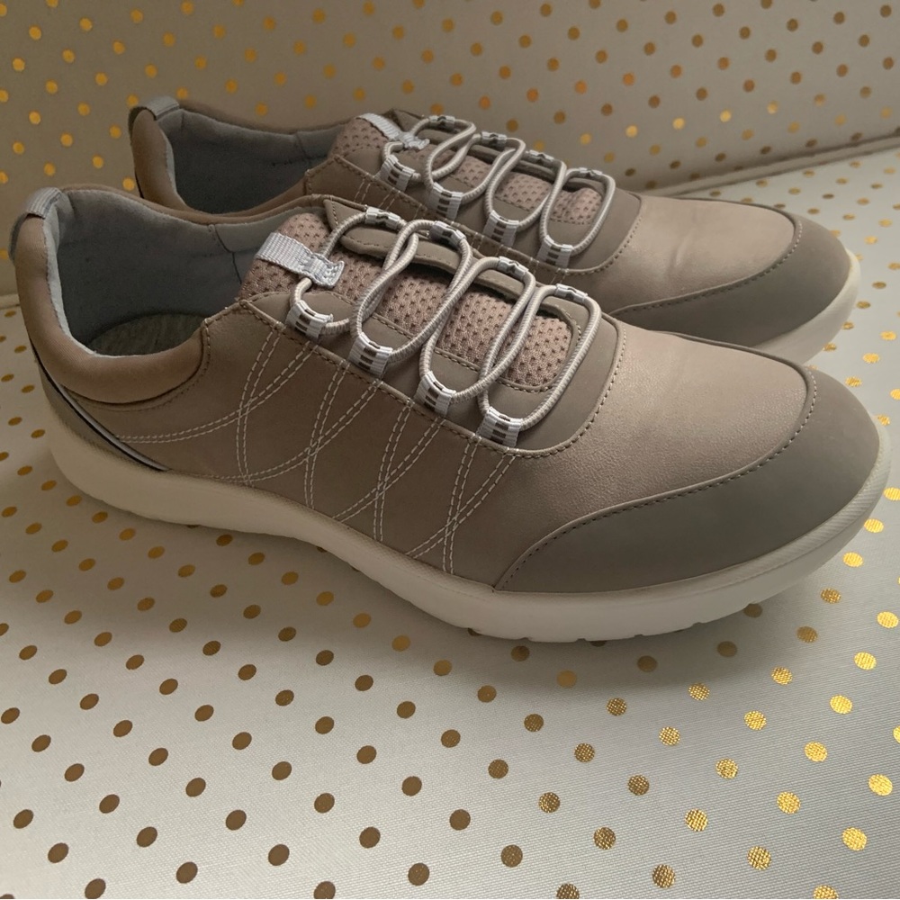 CLOUDSTEPPERS™ by Clarks Adella Holly Bungee Slip-On Sneaker